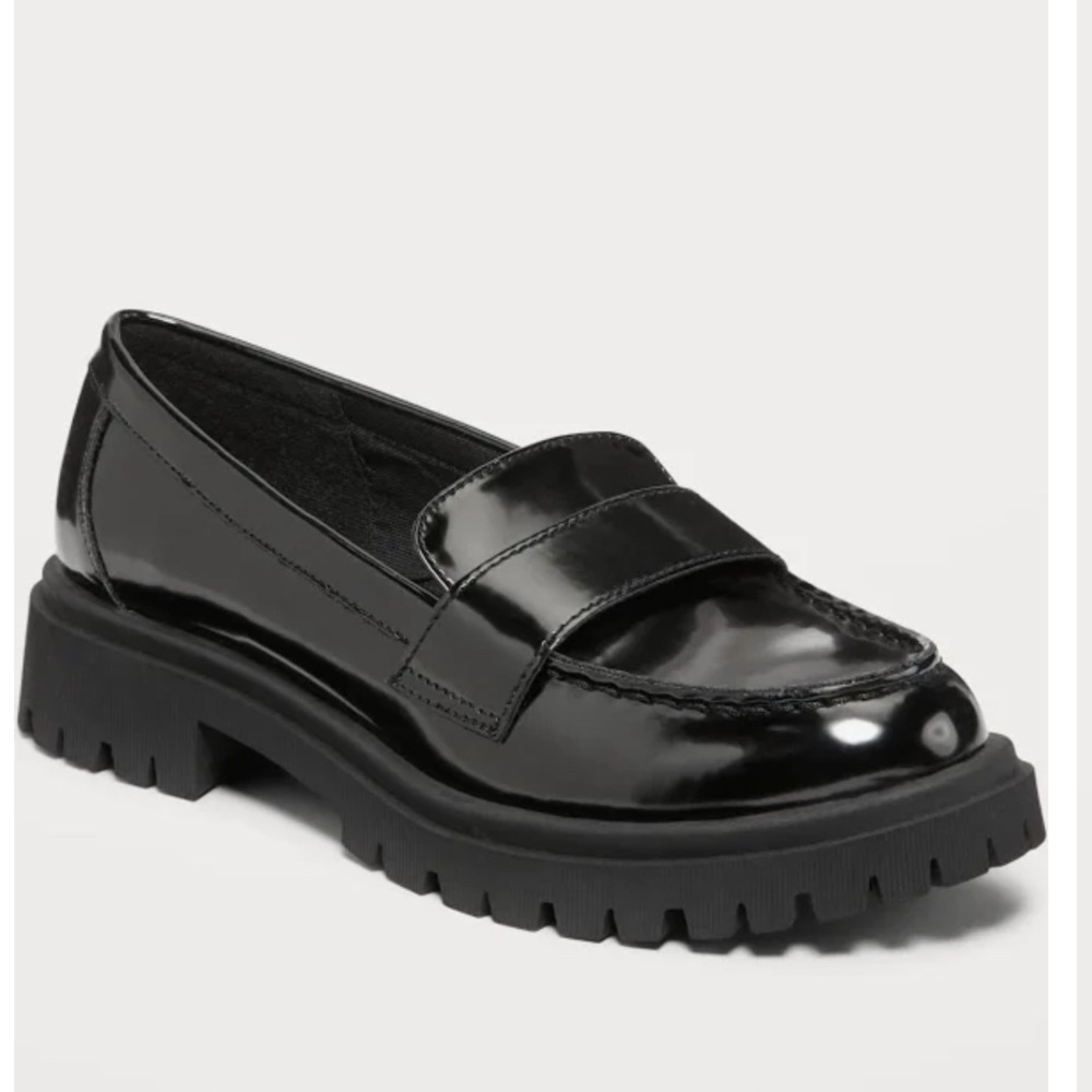 Old Navy Black Patent Lug Sole Loafers